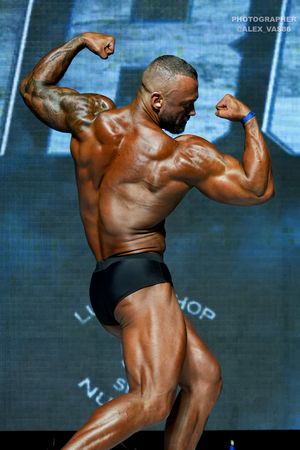 CLASSIC PHYSIQUE МАСТЕРА+40